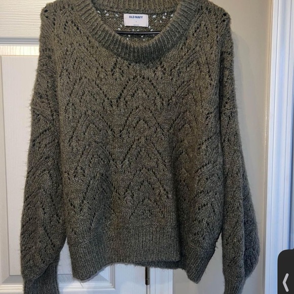 Women’s old navy sweater size large - Picture 3 of 3